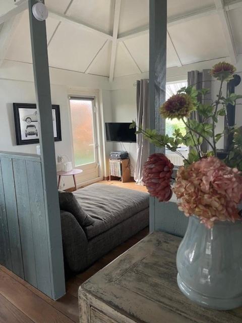 Holiday Cottage De Garage Inn Hank Luaran gambar
